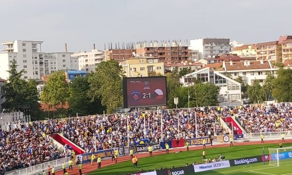 Profesori i Gazetarisë kritikon TVSH-në e Shqipërisë – nuk e përfshiu në edicion të lajmeve fitoren e Kosovësst…