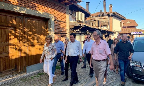Mimoza Kusari radhitet pas Albin Kurtit në Gjakovë, kjo është lista e më të votuarve të VV’së atje