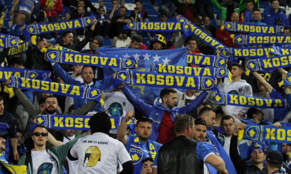 Prishtina plot emocion, Dardanët nisen drejt stadiumit