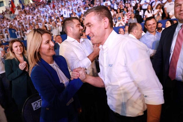 Abelard Tahiri e shpalli fitoren PDK’së, Kadri Veseli e paralajmëron festën