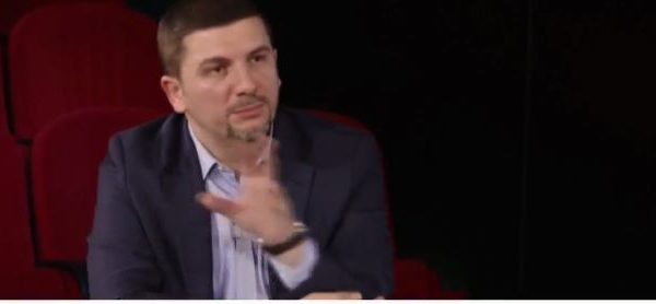 Memli Krasniqi thotë se asnjë anëtar i PDK’së nuk e përkrah idenë e shkëmbimit të territoreve