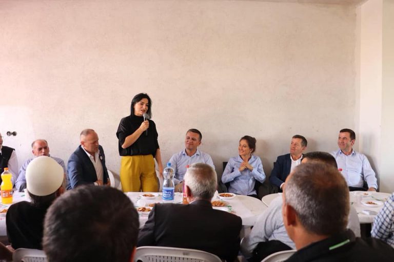 Merita Makolli në Llap, merr mbështetje për zgjedhjet e 6 tetorit