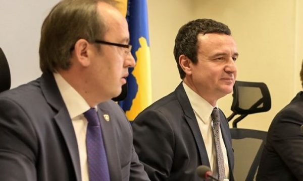 Hoti për Kurtin dhe Osmanin: Këta janë vetëm hipokritë e mashtrues, që shkelin çdo gjë për pozitat e tyre