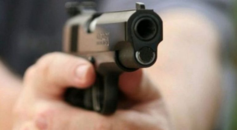 Raportohet se një burrë ka vrarë gruan e tij shtatzënë pranë repartit të Gjinekologjisë në QKUK