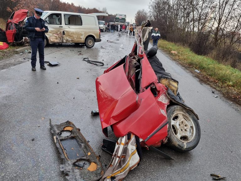 Aksident i rëndë në rrugën Arllat-Malishevë, dyshohet për të vdekur