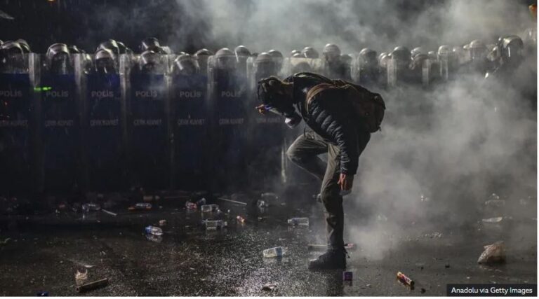 Protesta të ashpra në Turqi pas burgosjes së rivalit të Erdoganit