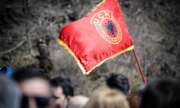 OVL e UÇK-së reagon pas heqjes së flamurit të UÇK-së në stadium: Na dhemb zemra, oj nanë Shqipni